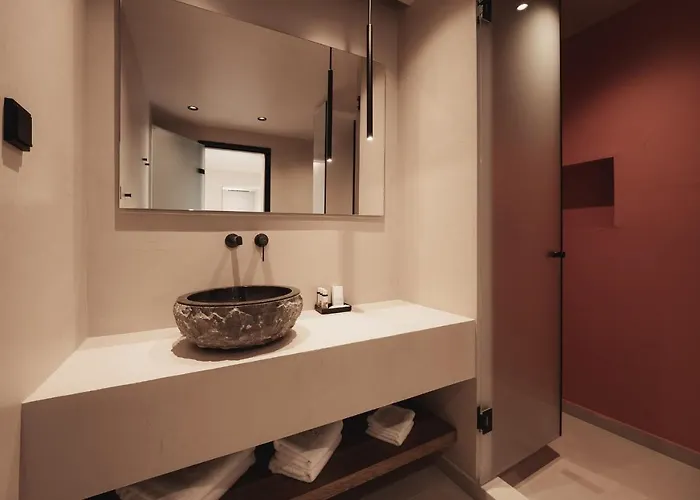 Ikyma Boutique Kriopigi